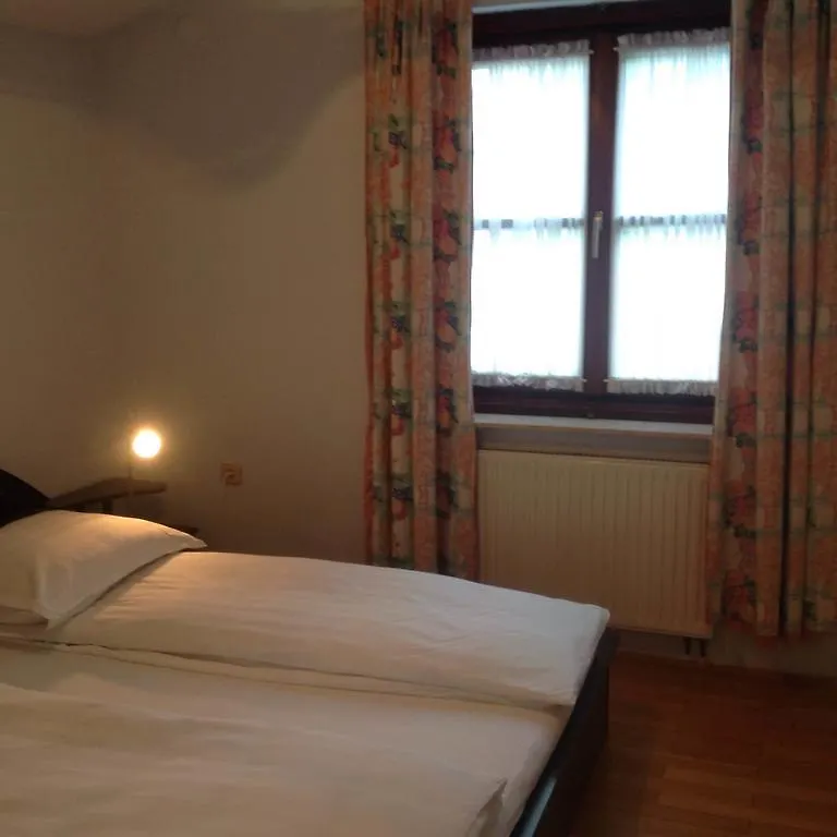 Apartments Kristic لوفغان كرواتيا